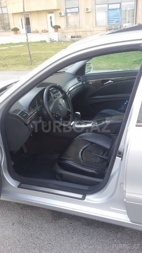 Mercedes E 270 2003, 246,300 km - 2.7 l - Bakı