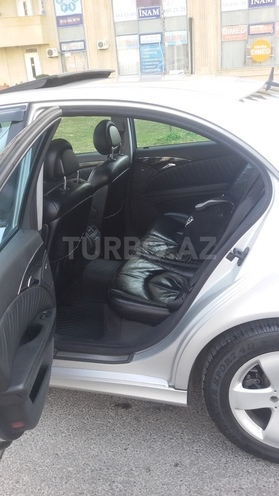 Mercedes E 270 2003, 246,300 km - 2.7 l - Bakı