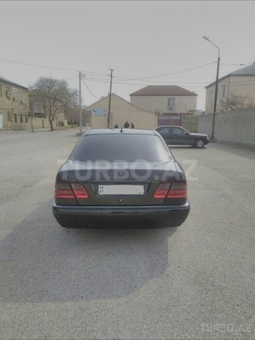 Mercedes E 240 1998, 247,563 km - 2.4 l - Sumqayıt