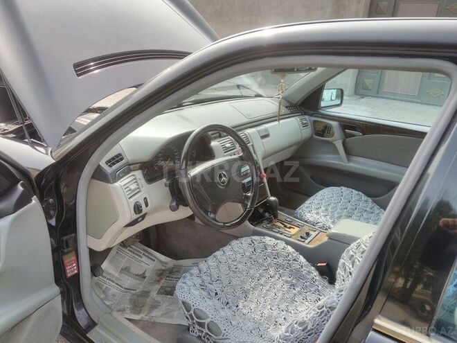 Mercedes E 240 1998, 247,563 km - 2.4 l - Sumqayıt