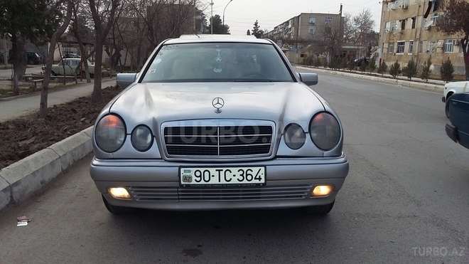 Mercedes E 200 1995, 382,123 km - 0.2 l - Şirvan