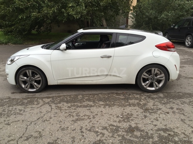 Hyundai Veloster 2011, 24,200 km - 1.6 l - Bakı