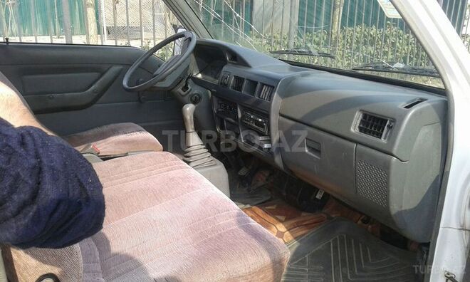 Mitsubishi L300 2008, 285,000 km - 2.0 l - Bakı