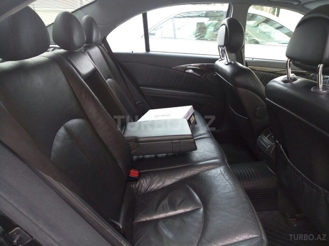 Mercedes E 270 2003, 187,000 km - 2.7 л - Bakı