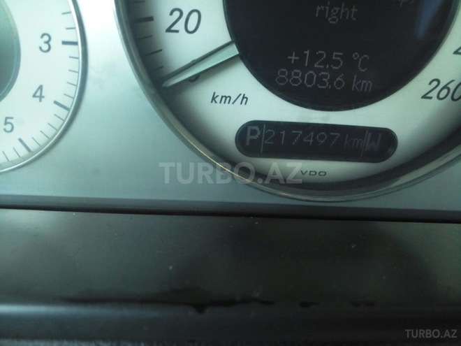 Mercedes E 270 2003, 187,000 km - 2.7 л - Bakı