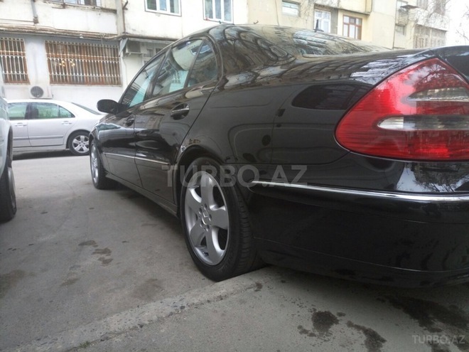 Mercedes E 270 2003, 187,000 km - 2.7 л - Bakı