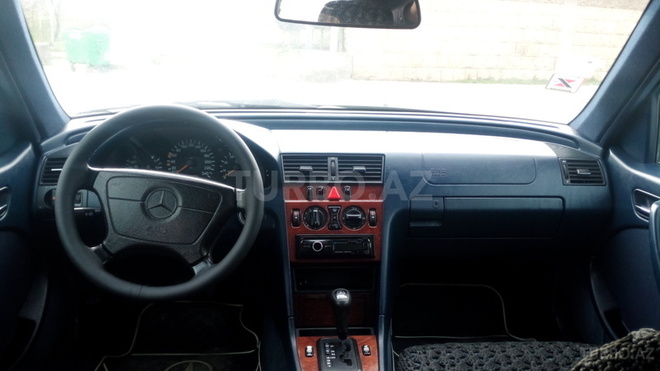 Mercedes C 200 1998, 25,000 km - 2.0 l - Bakı