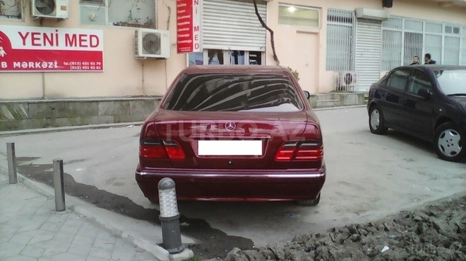Mercedes E 200 2002, 219,000 km - 2.0 l - Bakı