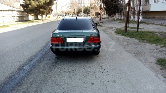 Mercedes E 230 1996, 250,000 km - 2.3 l - Sumqayıt