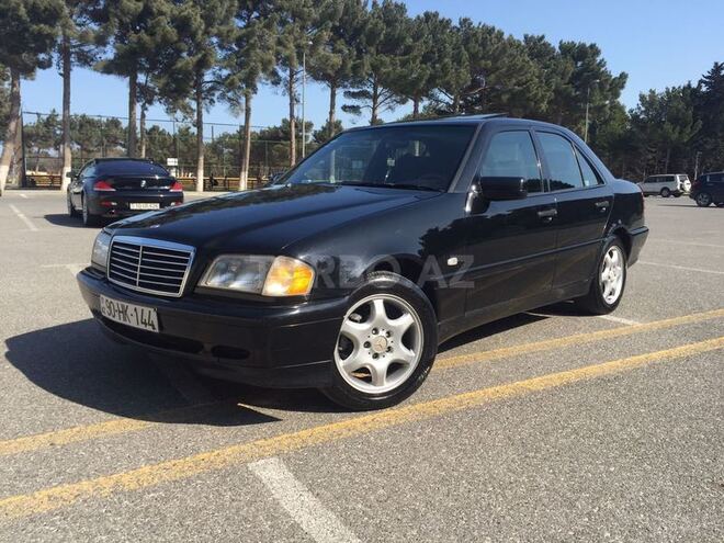 Mercedes C 240 1997, 320,000 km - 2.4 l - Sumqayıt