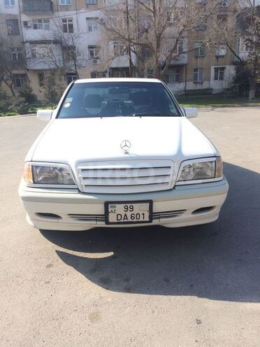 Mercedes C 200 1999, 150,000 km - 2.0 л - Bakı