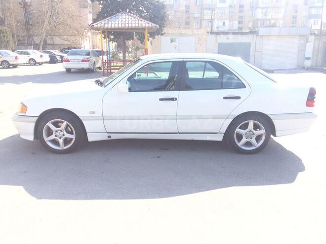 Mercedes C 200 1999, 150,000 km - 2.0 л - Bakı