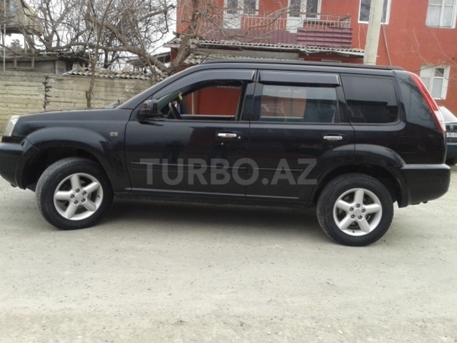 Nissan X-Trail 2002, 220,000 km - 0.2 l - Füzuli
