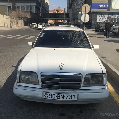Mercedes E 200 1993, 262,891 km - 2.0 l - Bakı