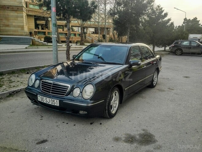 Mercedes E 280 2001, 196,000 km - 2.8 l - Bakı