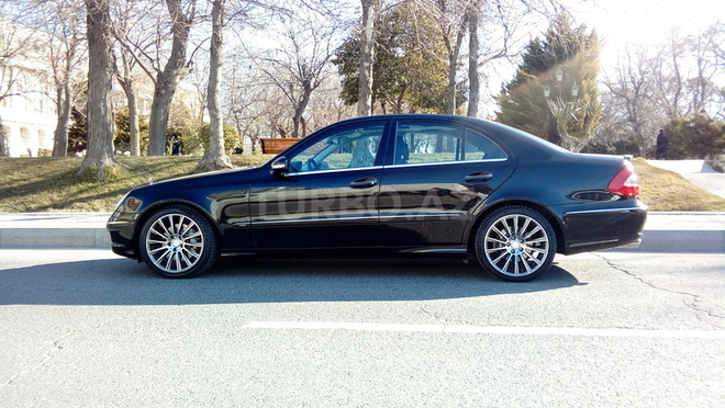 Mercedes E 250 2008, 161,781 km - 2.5 л - Bakı