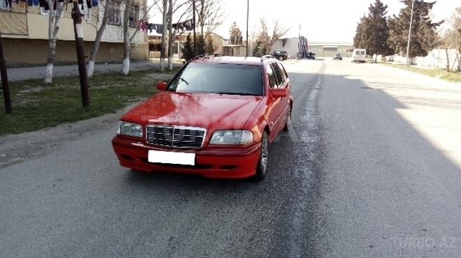 Mercedes C 180 1999, 220,000 km - 1.8 l - Sumqayıt