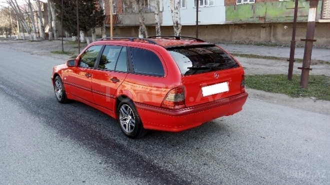 Mercedes C 180 1999, 220,000 km - 1.8 l - Sumqayıt