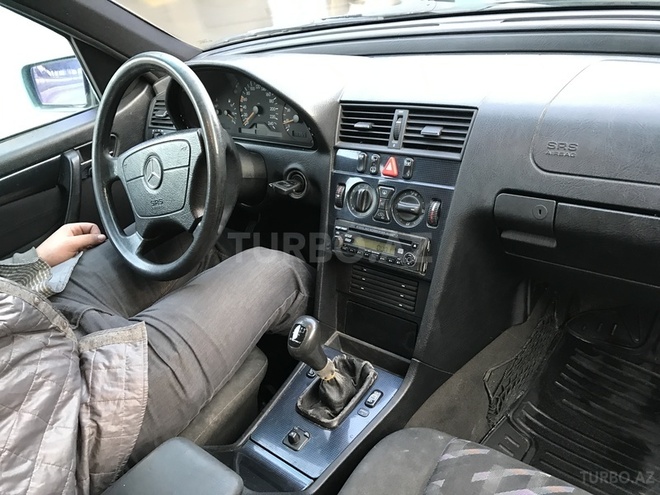 Mercedes C 180 1999, 164,500 km - 1.8 l - Sumqayıt