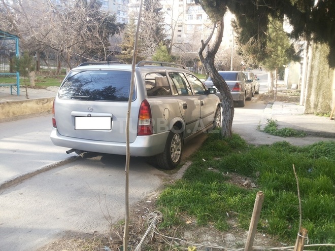 Opel Astra 2001, 397,000 km - 1.7 l - Bakı