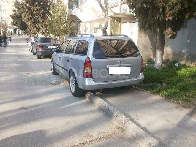 Opel Astra 2001, 397,000 km - 1.7 l - Bakı