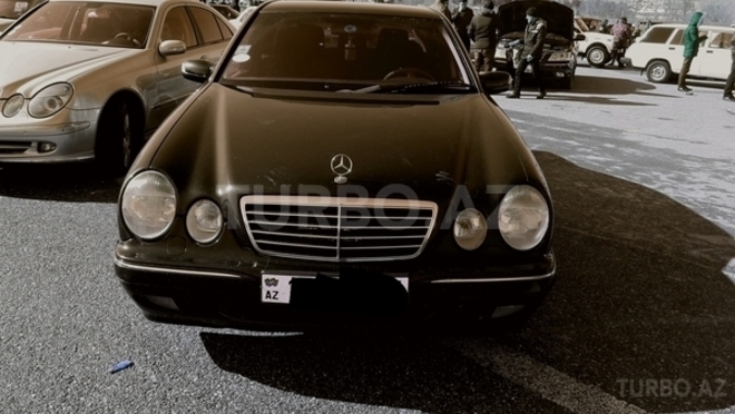 Mercedes E 240 2001, 159 km - 2.0 л - Bakı