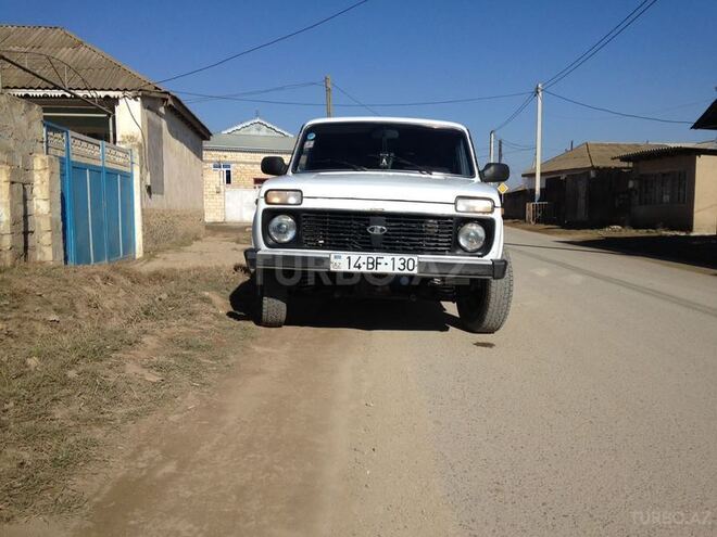 LADA (VAZ) Niva 1997, 250,000 km - 1.7 л - Salyan