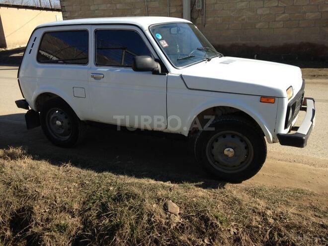 LADA (VAZ) Niva 1997, 250,000 km - 1.7 л - Salyan