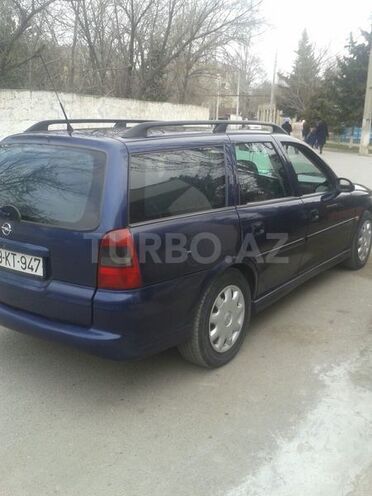 Opel Vectra 1999, 303,000 km - 1.6 л - Sumqayıt