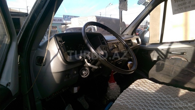GAZ 330202-740 1999, 250,000 km - 2.4 l - Qusar
