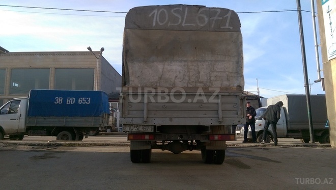 GAZ 330202-740 1999, 250,000 km - 2.4 l - Qusar