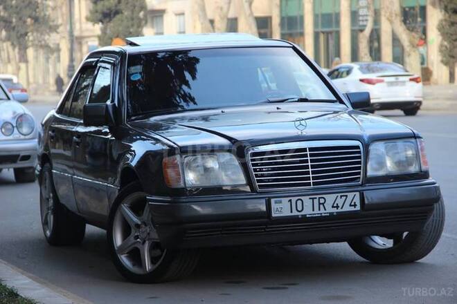 Mercedes E 200 1995, 257,000 km - 2.0 l - Gəncə
