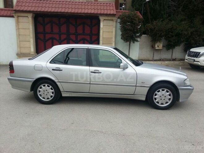 Mercedes C 220 1998, 286,350 km - 2.2 l - Bakı