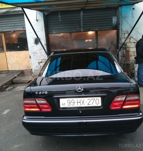 Mercedes E 270 2001, 220,000 km - 2.7 l - Naxçıvan
