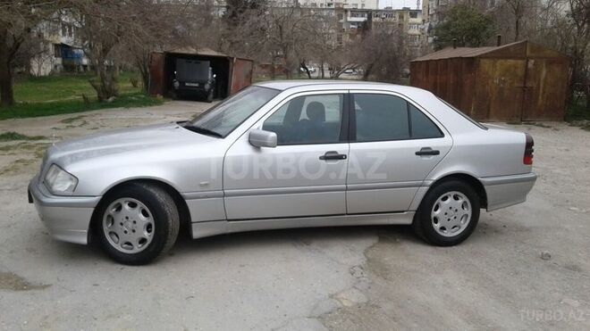 Mercedes C 180 1998, 206,000 km - 1.8 l - Bakı