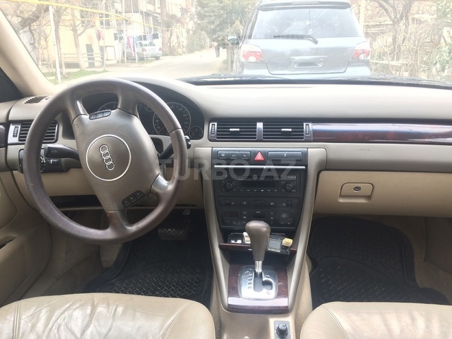 Audi A6 2004, 192,000 km - 2.0 l - Bakı