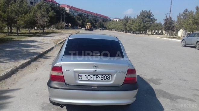 Opel Vectra 1998, 210,000 km - 1.8 л - Sumqayıt