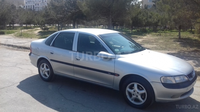 Opel Vectra 1998, 210,000 km - 1.8 л - Sumqayıt