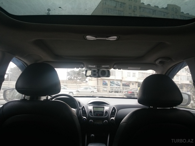 Hyundai ix35 2010, 130,500 km - 2.0 l - Bakı