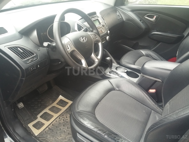 Hyundai ix35 2010, 130,500 km - 2.0 l - Bakı