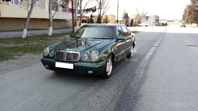 Mercedes E 230 1996, 229,000 km - 2.3 l - Sumqayıt