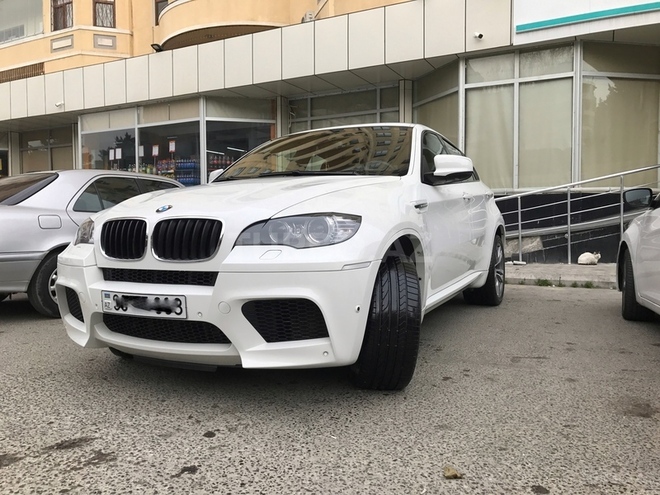 BMW X6 M 2011, 74,000 km - 4.4 l - Bakı