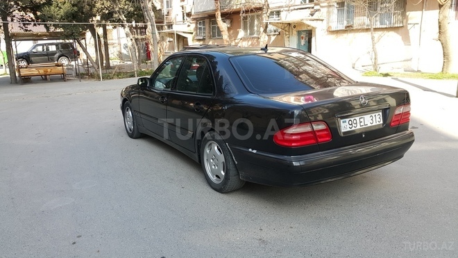 Mercedes E 200 1999, 287,500 km - 2.0 l - Bakı