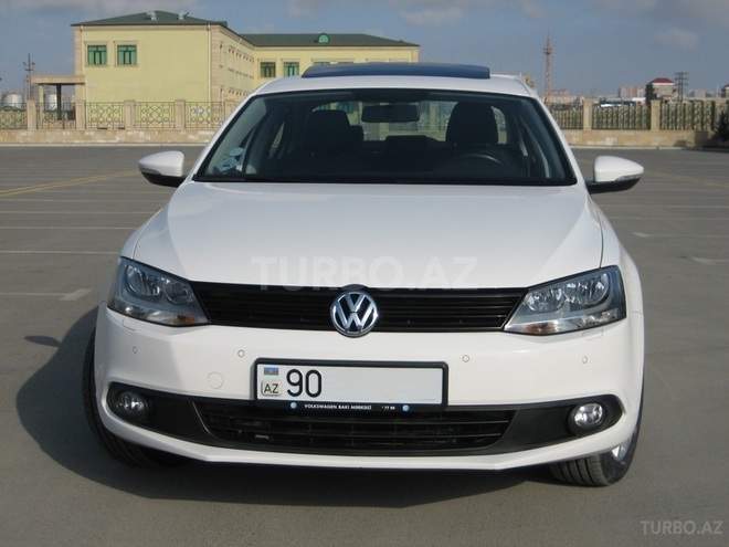 Volkswagen Jetta 2013, 52,600 km - 2.0 l - Bakı
