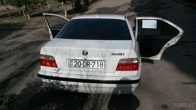 BMW 318 1992, 500,000 km - 1.8 l - Gəncə