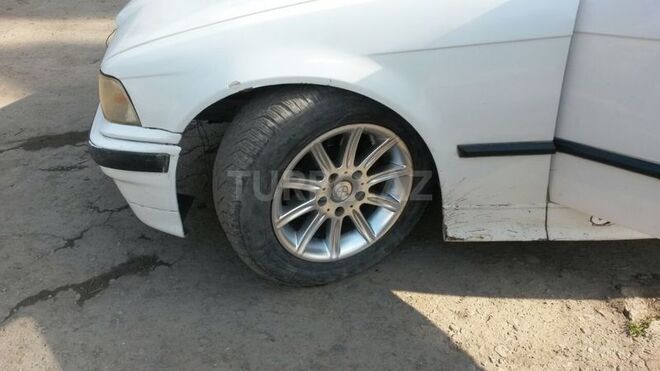 BMW 318 1992, 500,000 km - 1.8 l - Gəncə