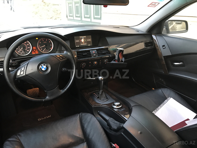 BMW 525 2004, 244,000 km - 2.5 л - Bakı