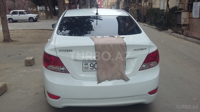 Hyundai Accent 2013, 123,630 km - 1.6 l - Bakı