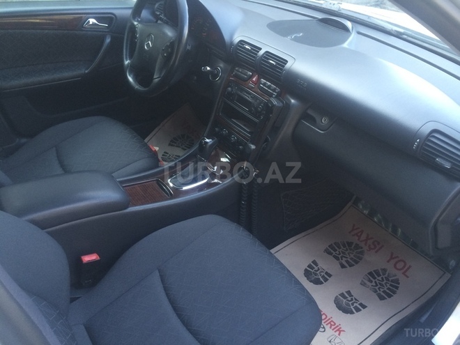 Mercedes C 200 2001, 247,000 km - 2.0 л - Bakı