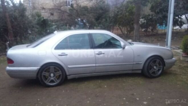 Mercedes E 300 1999, 321,456 km - 3.0 л - Lənkəran